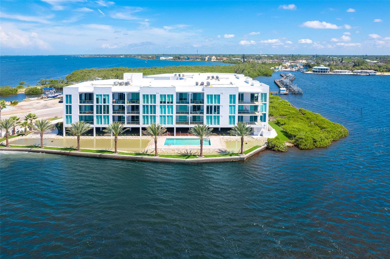 listing main picture