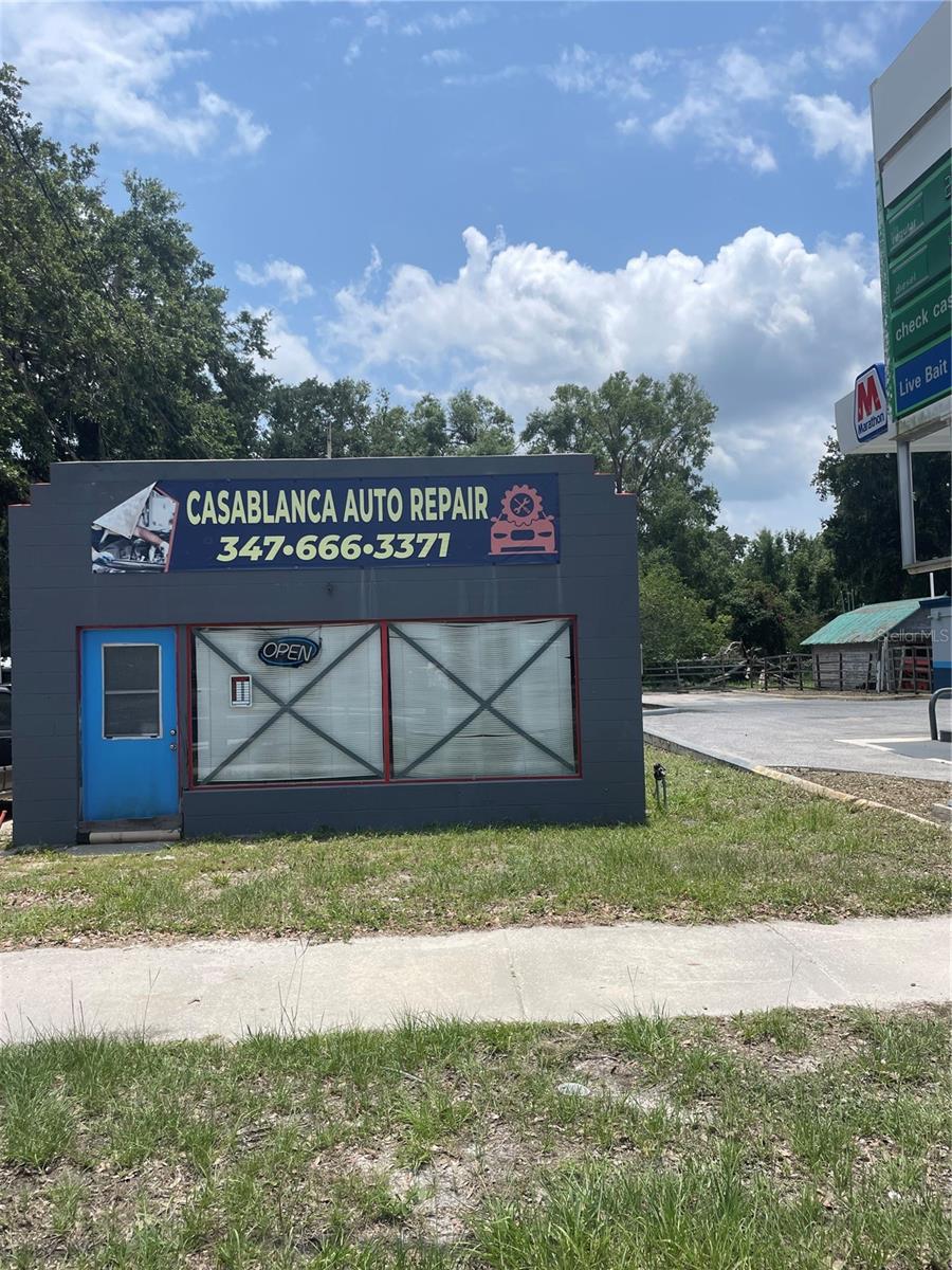 listing main picture