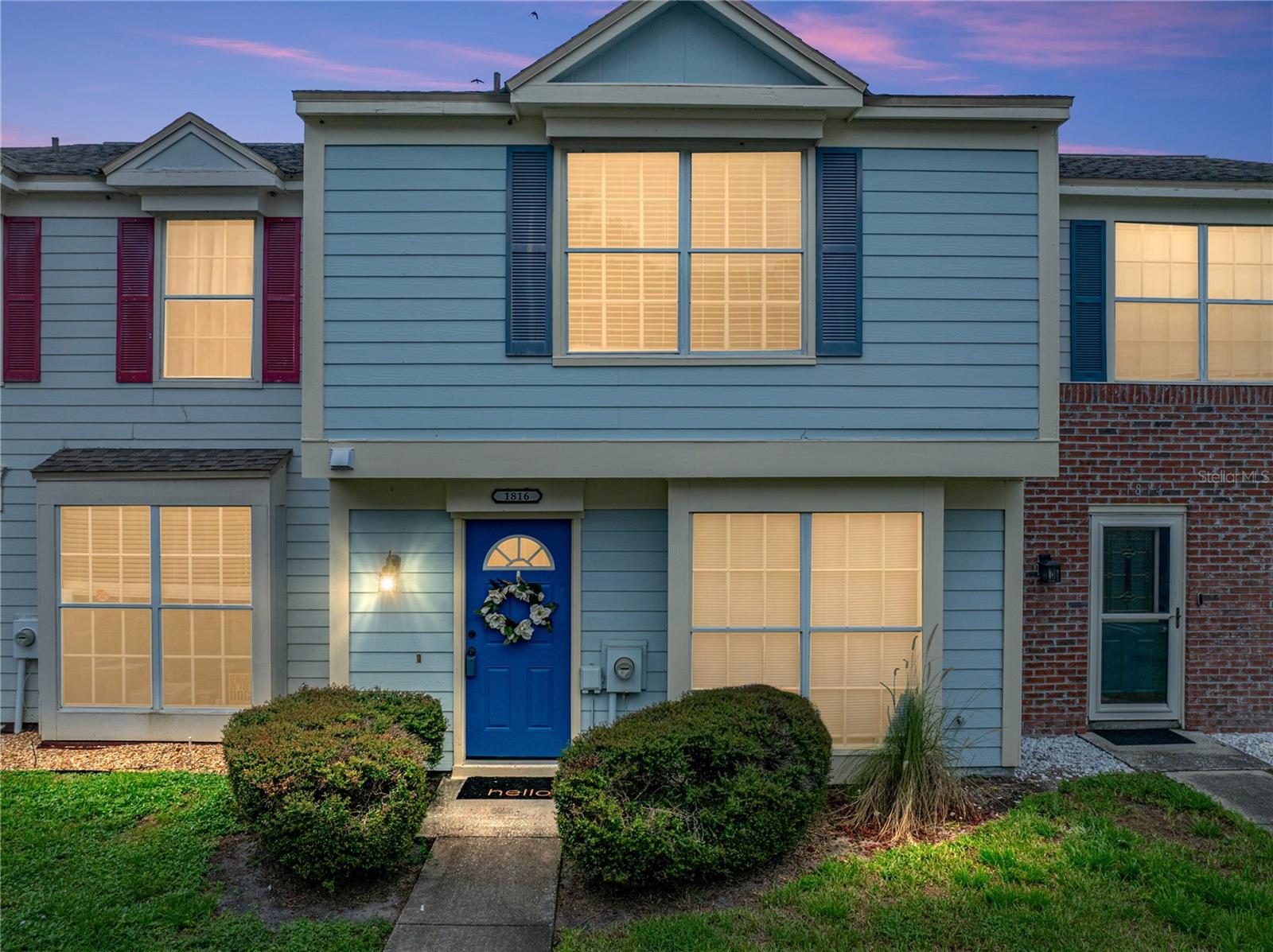 listing main picture