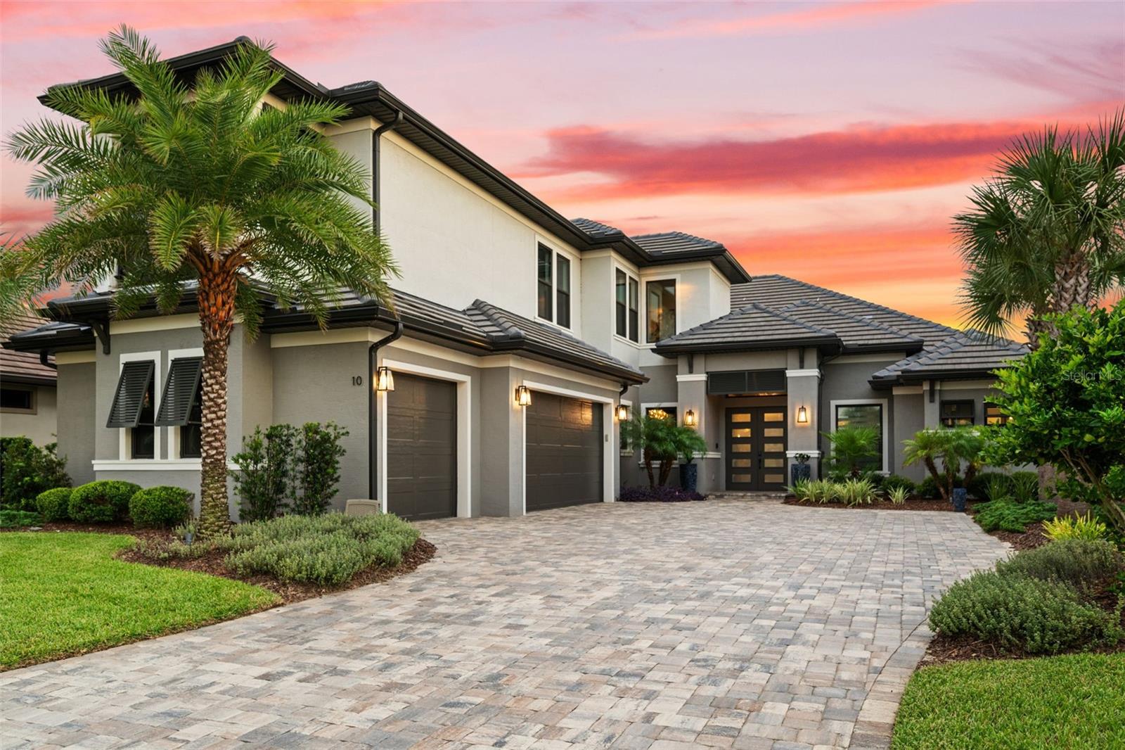 listing main picture