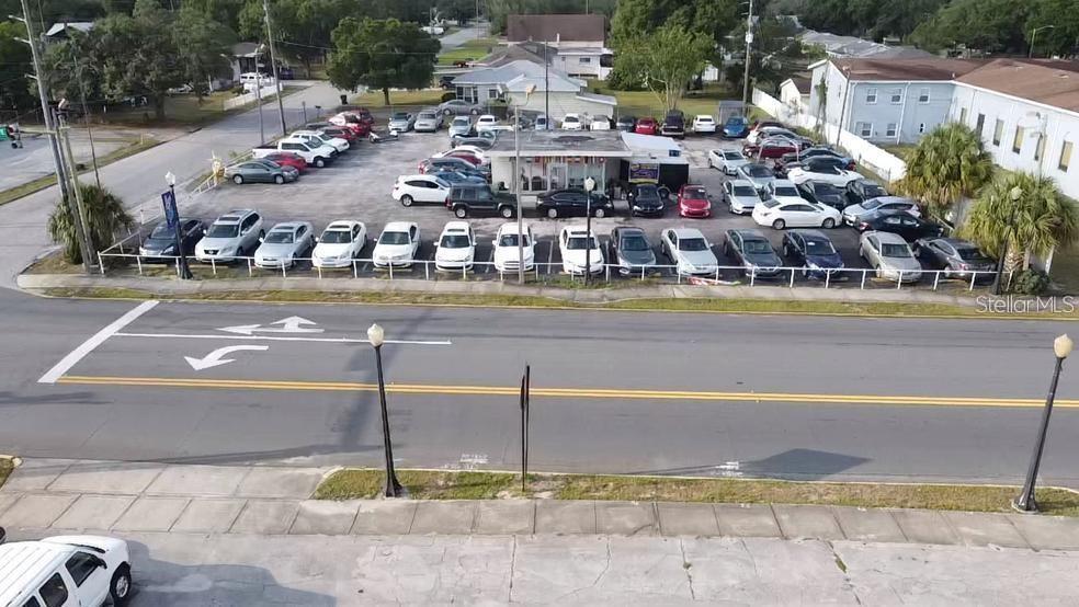 listing main picture