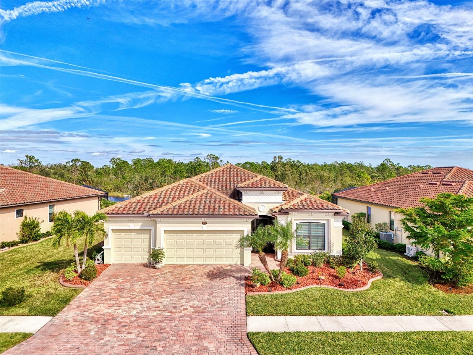 listing main picture