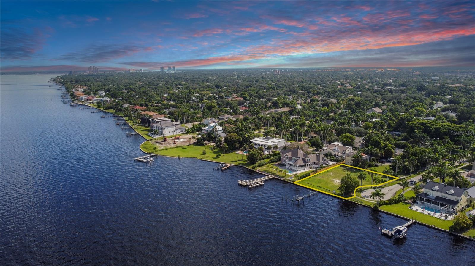 listing main picture