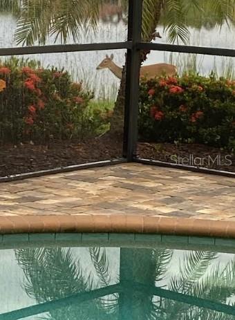 listing main picture