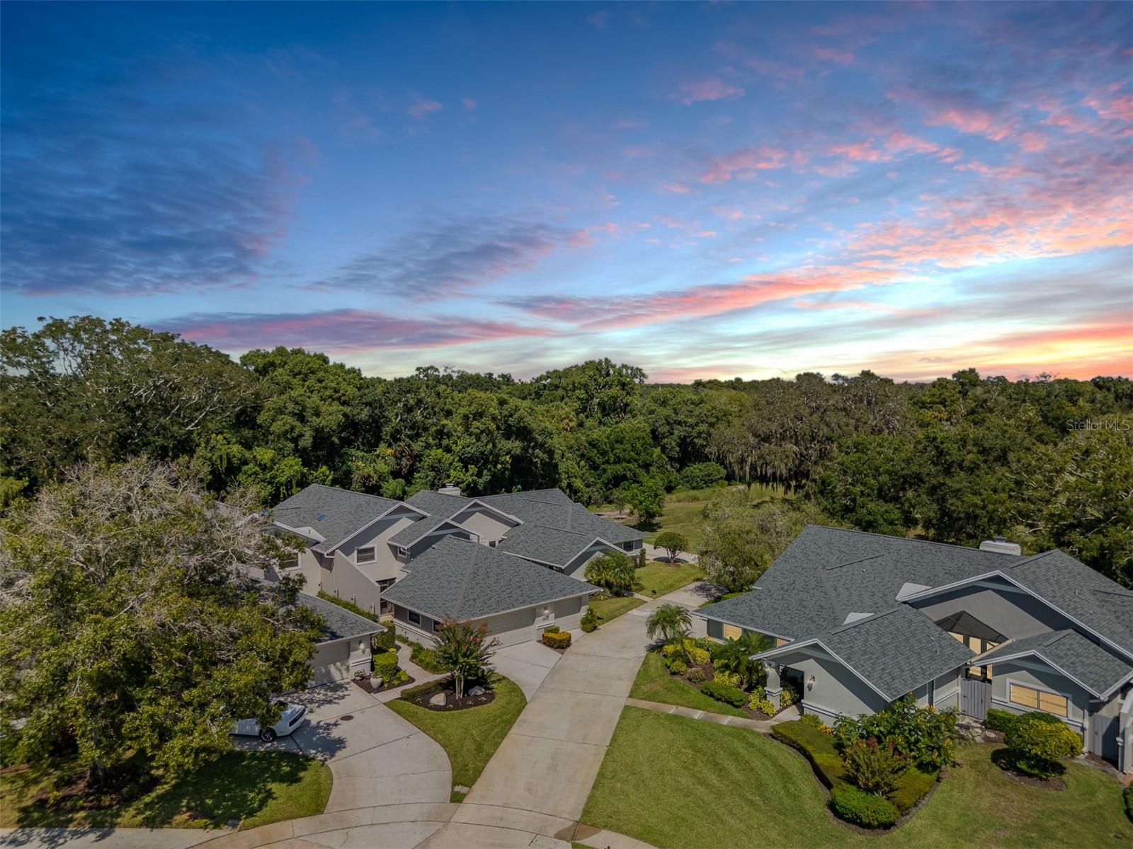 listing main picture