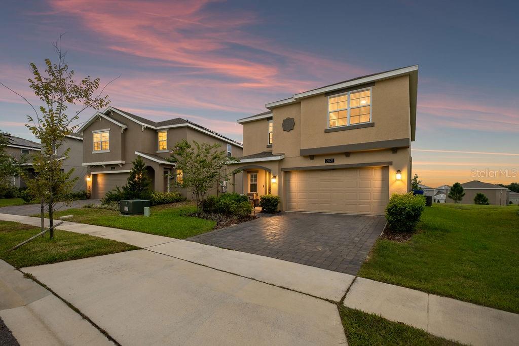 listing main picture