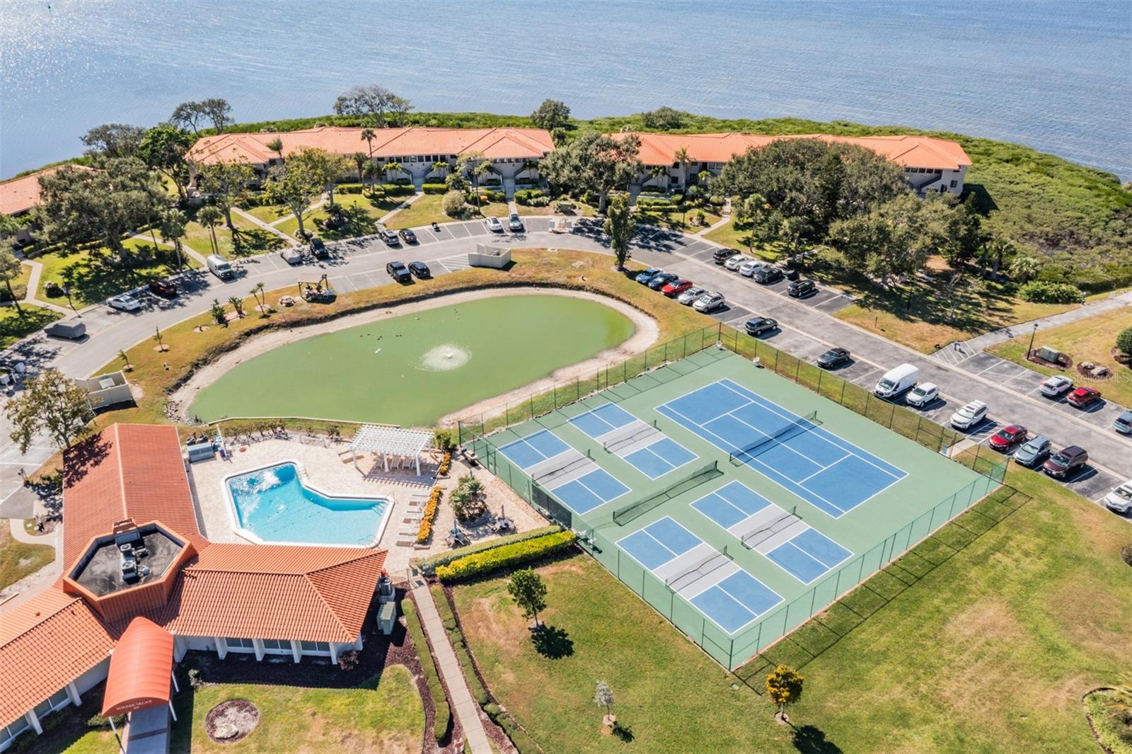 listing main picture