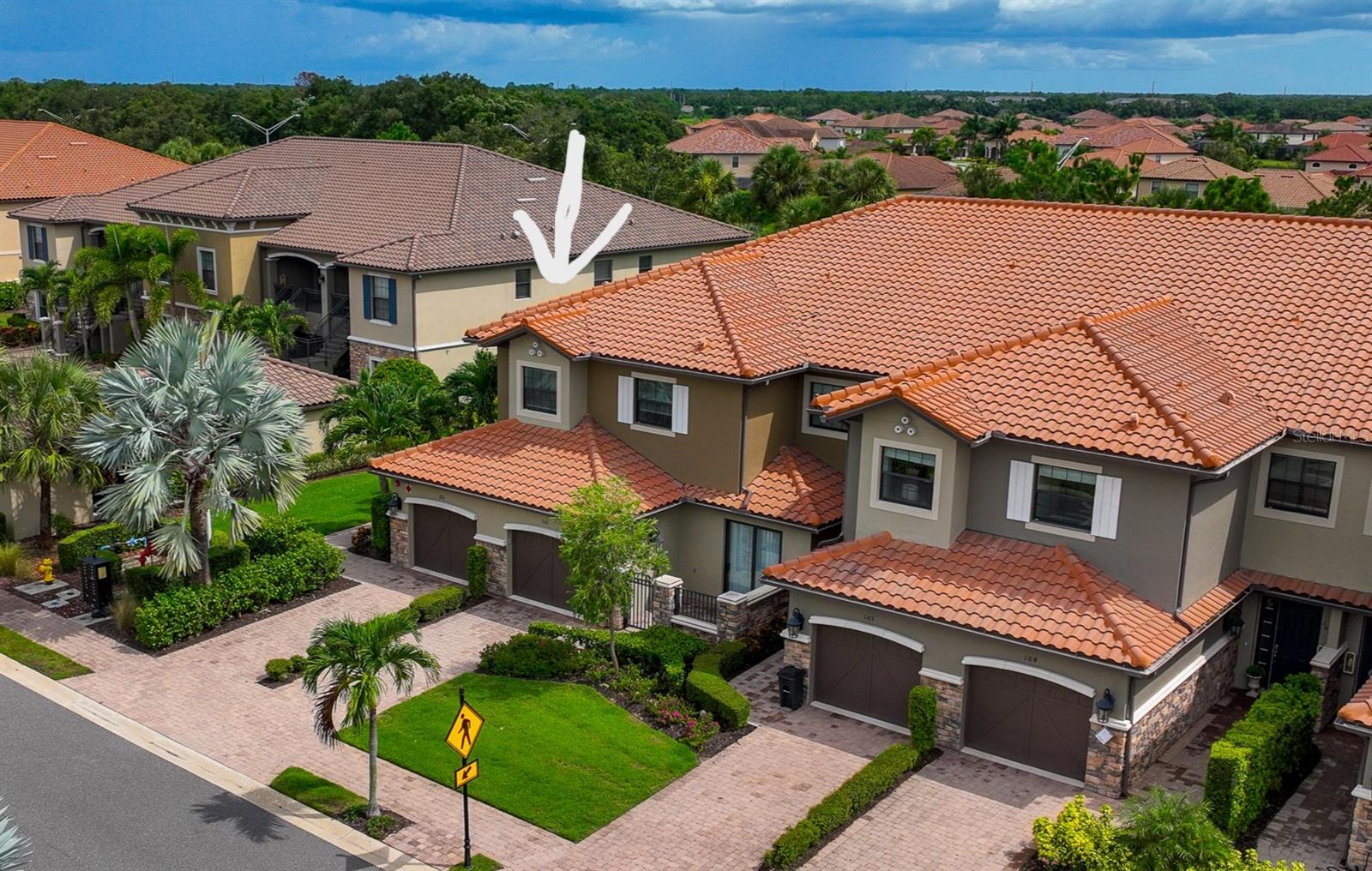 listing main picture