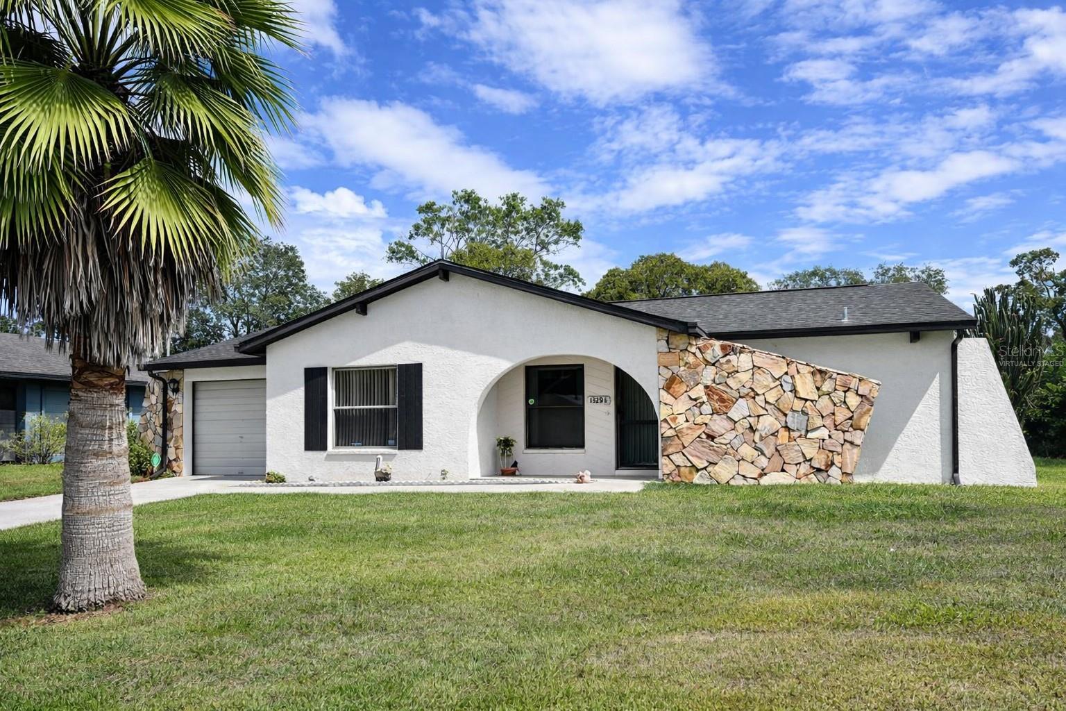 listing main picture