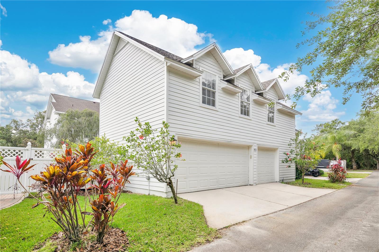 listing main picture