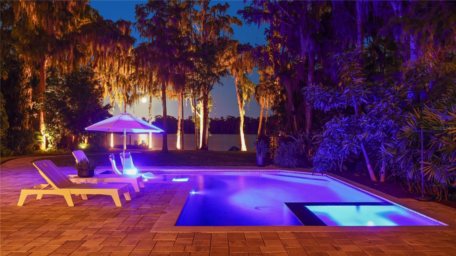 listing main picture