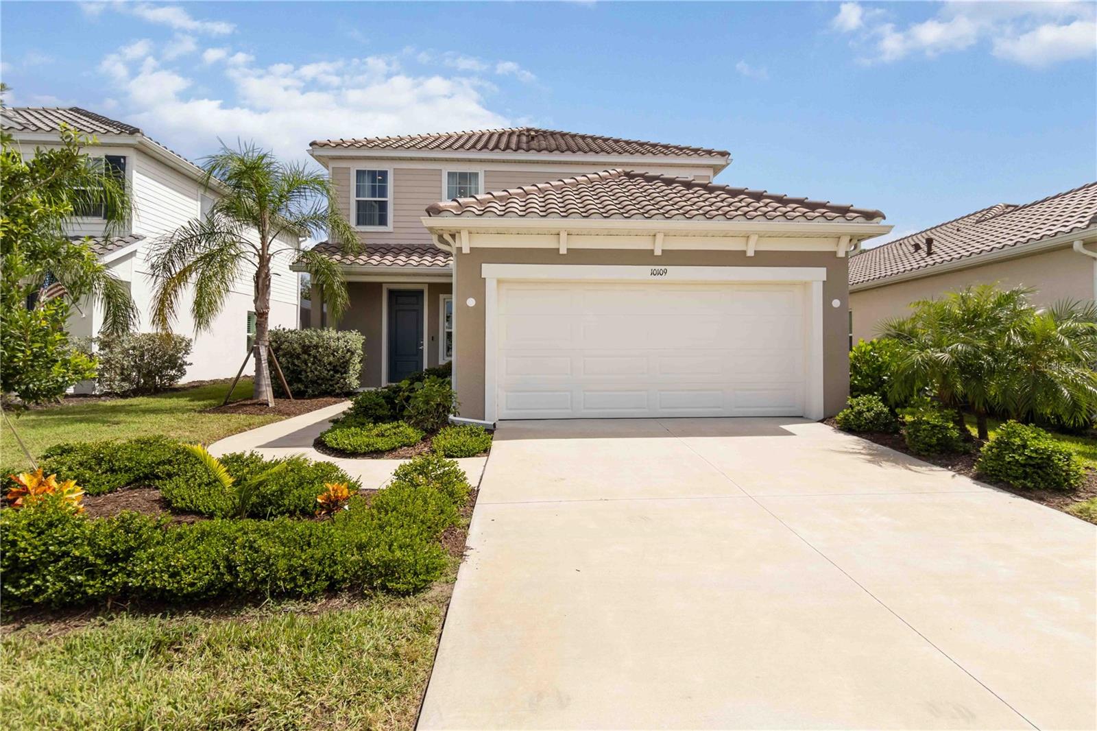 listing main picture