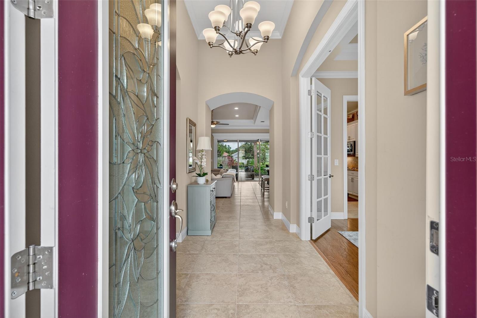 listing main picture