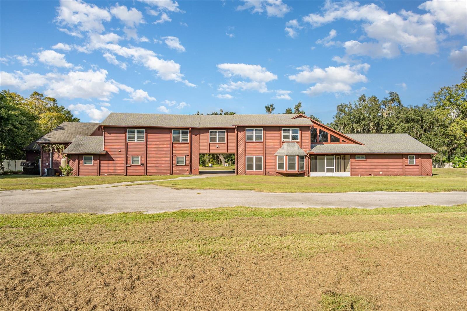 listing main picture