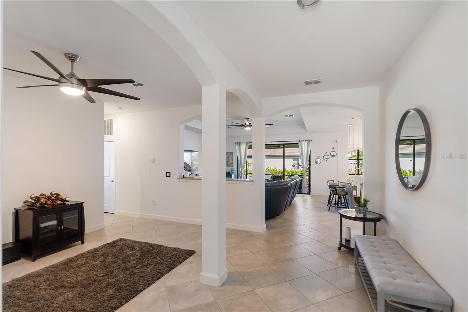 listing main picture