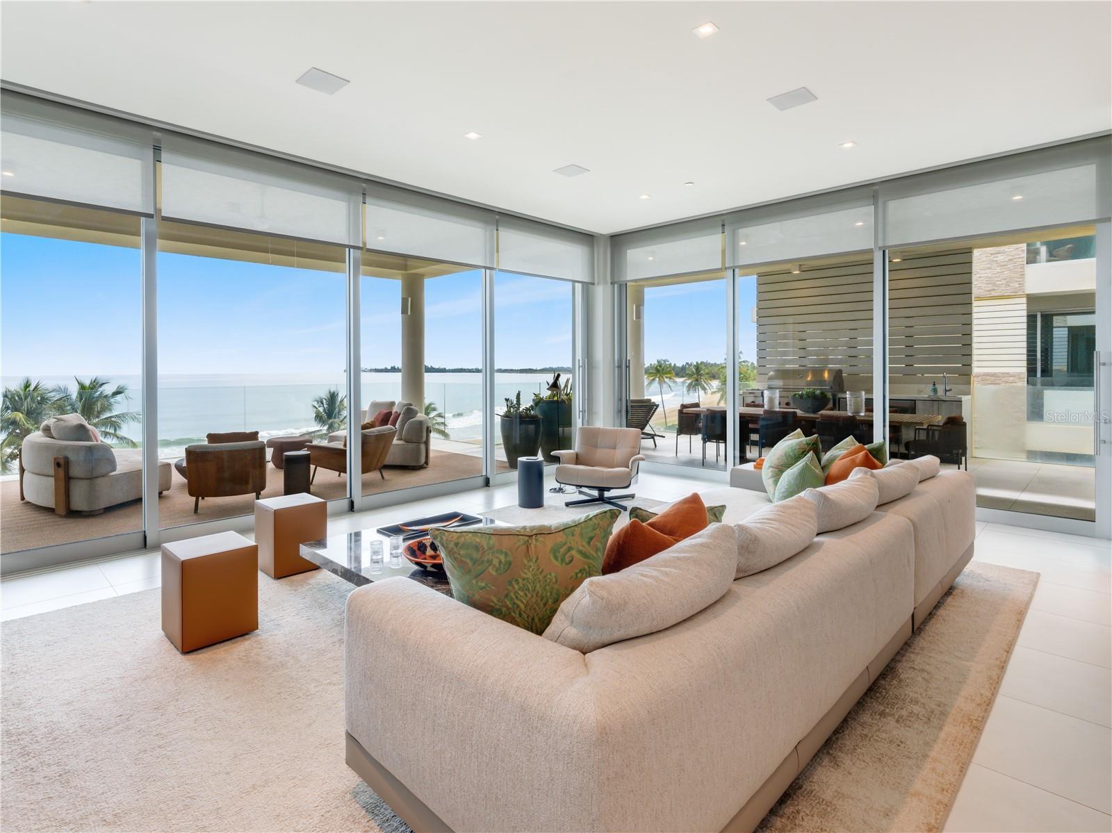 listing main picture