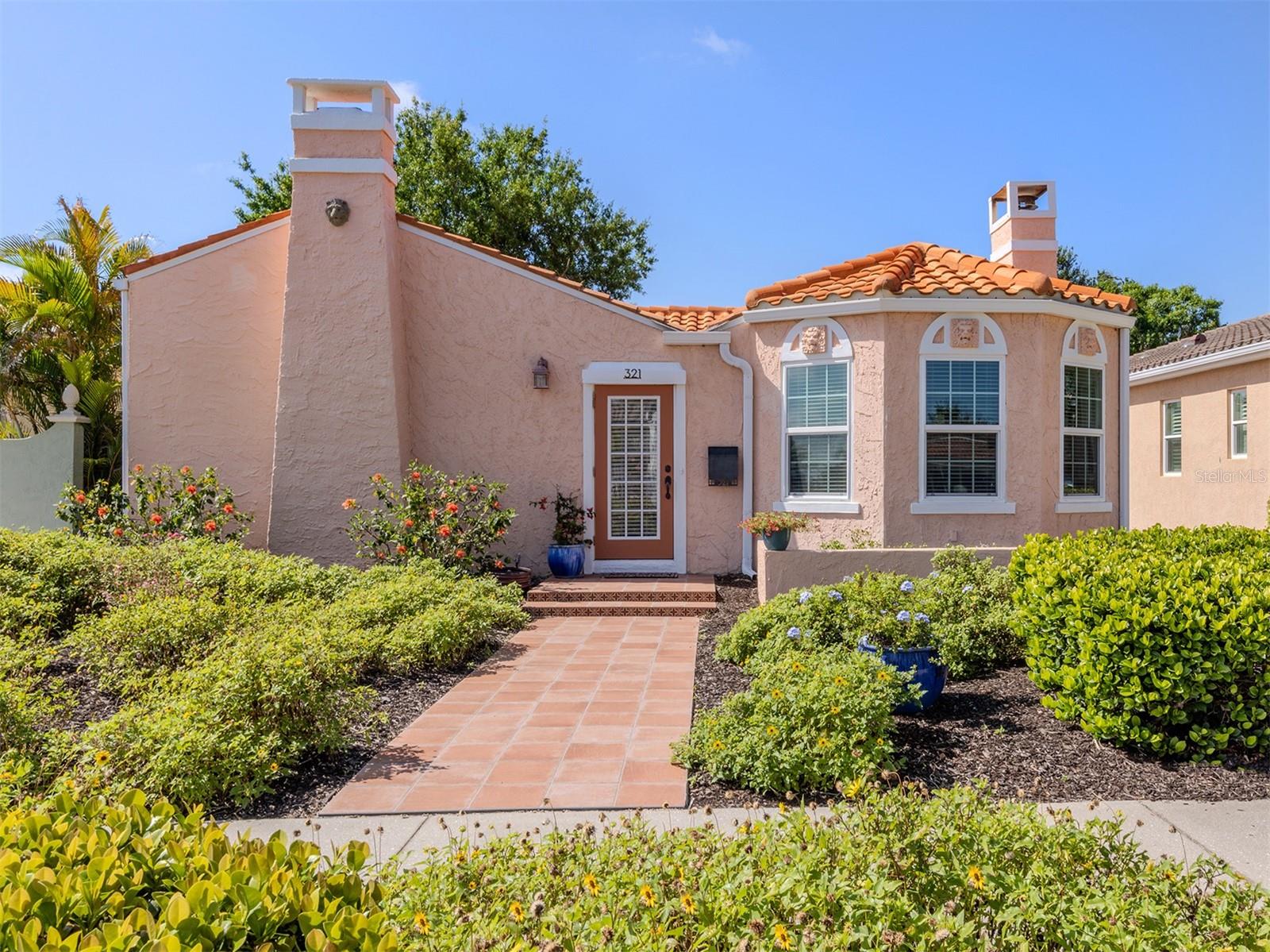 listing main picture