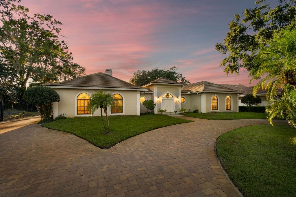 listing main picture