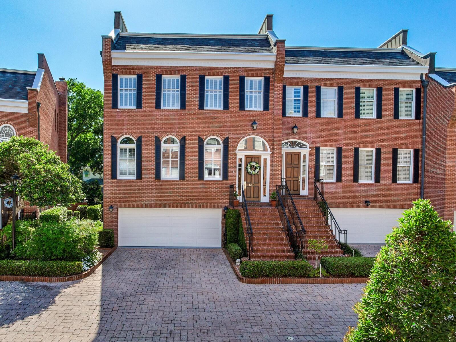 listing main picture