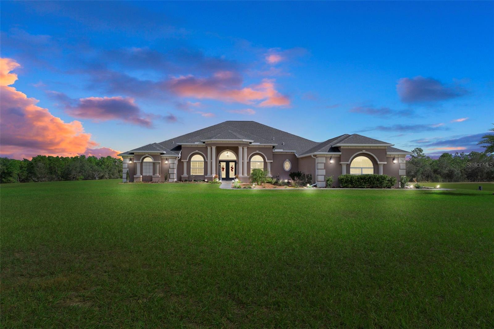 listing main picture