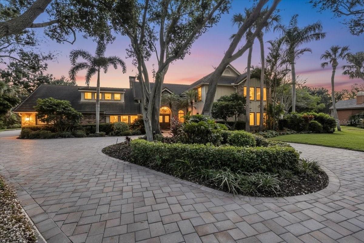 listing main picture