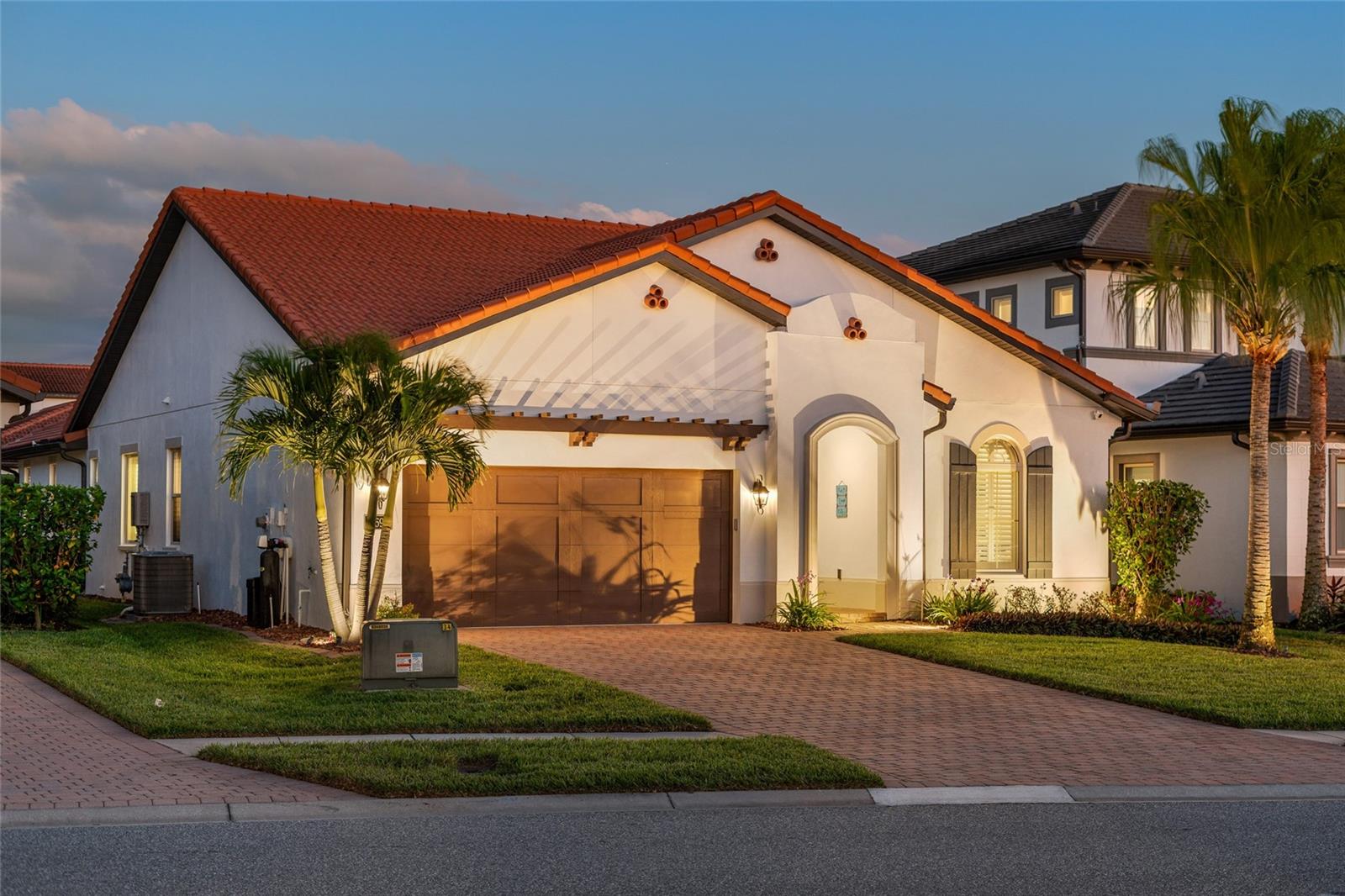 listing main picture