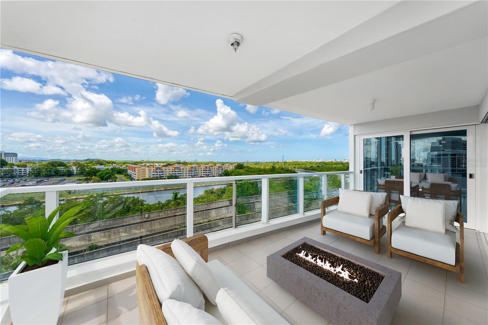 listing main picture