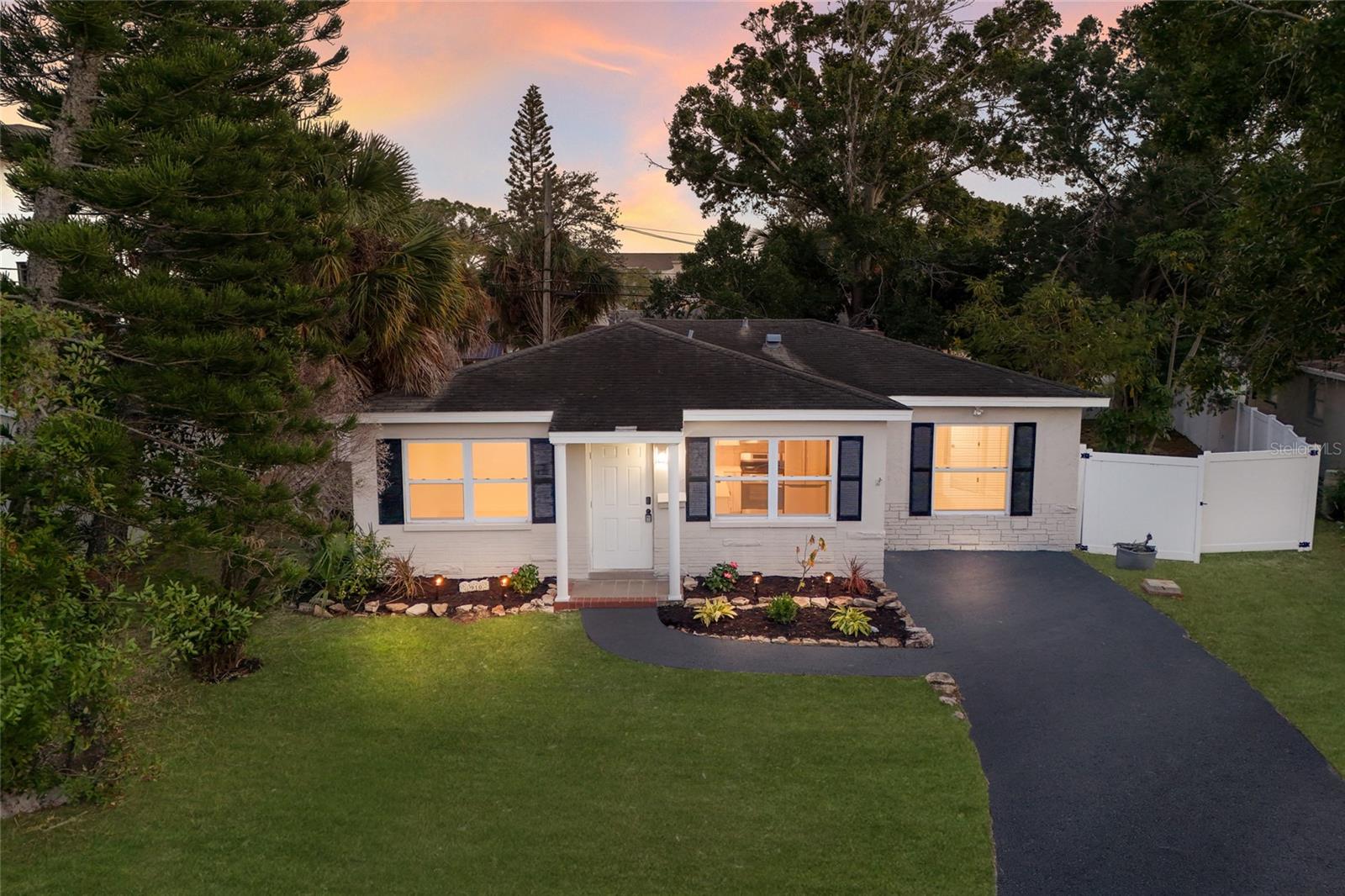 listing main picture