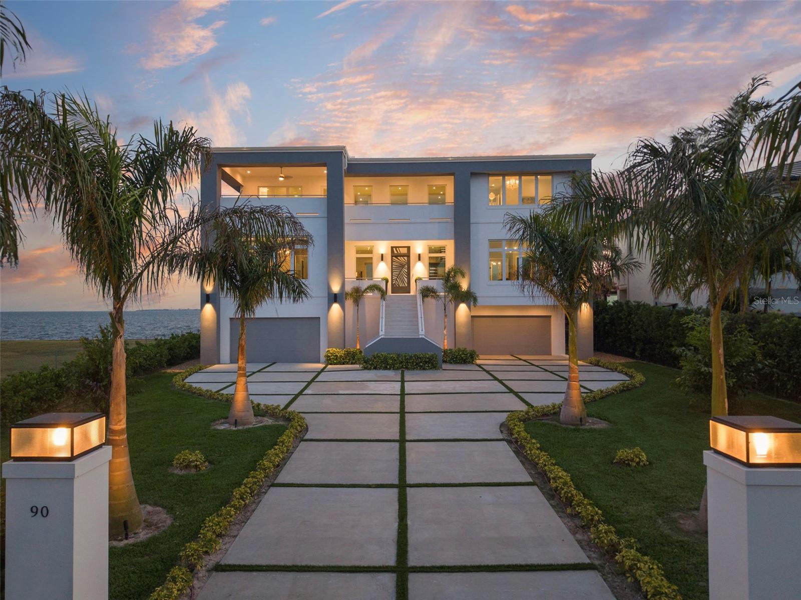 listing main picture