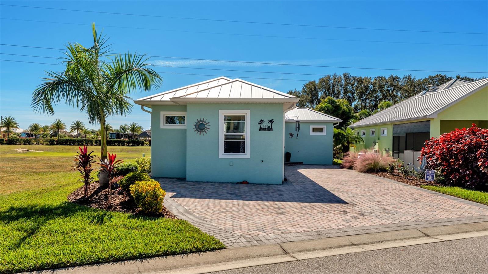 listing main picture