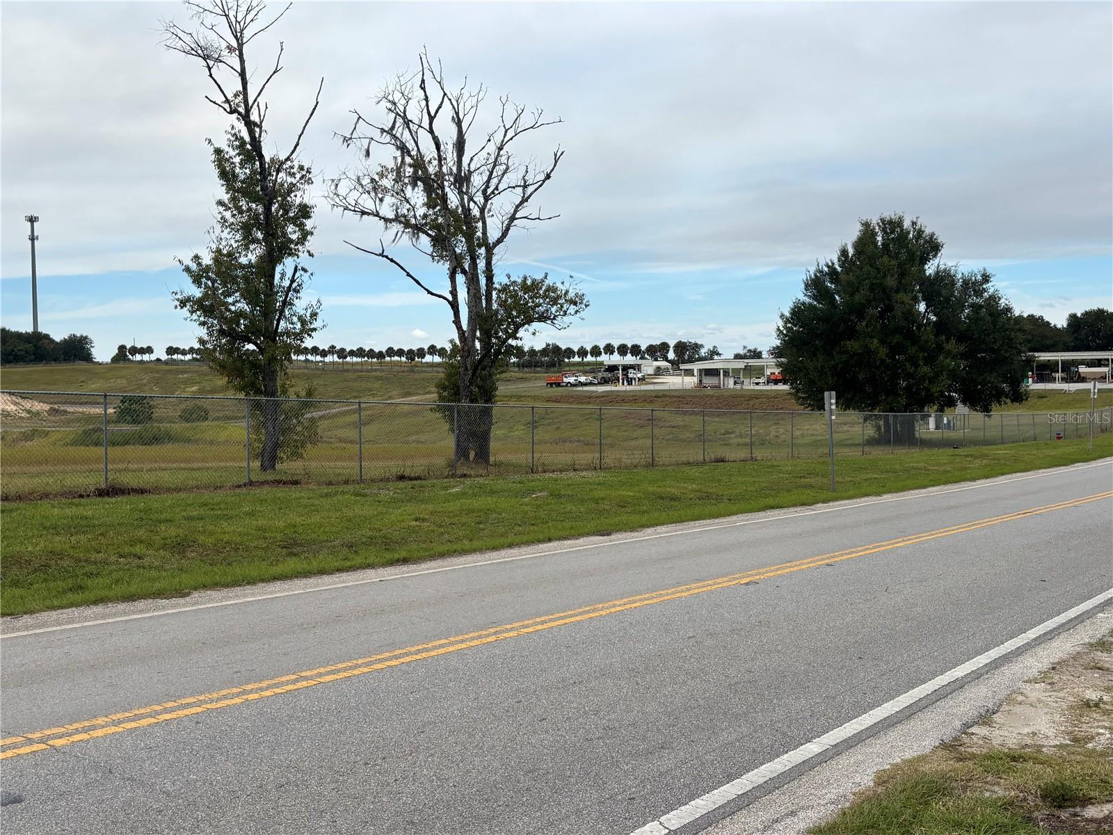 listing main picture