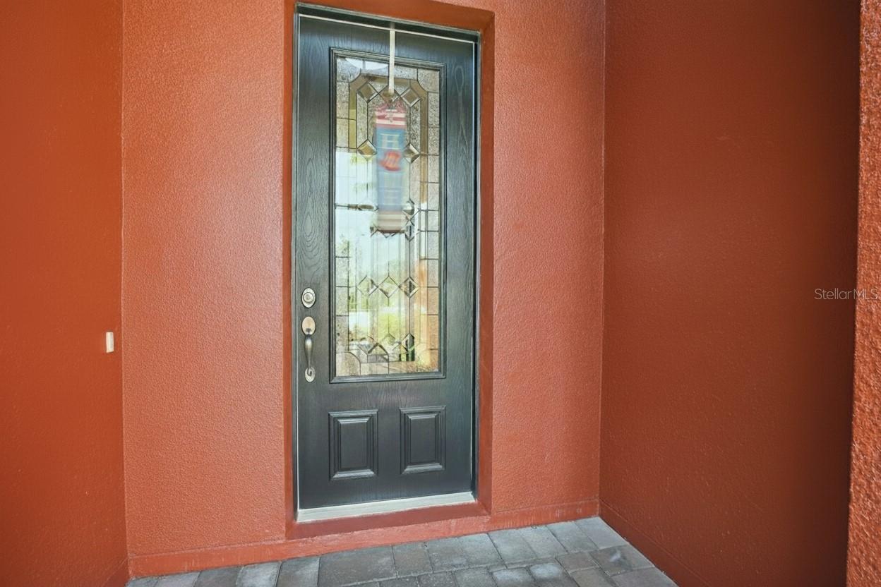 listing main picture