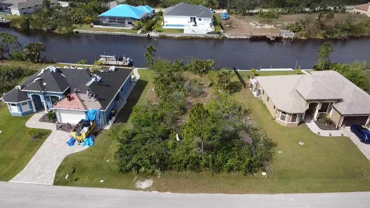 listing main picture