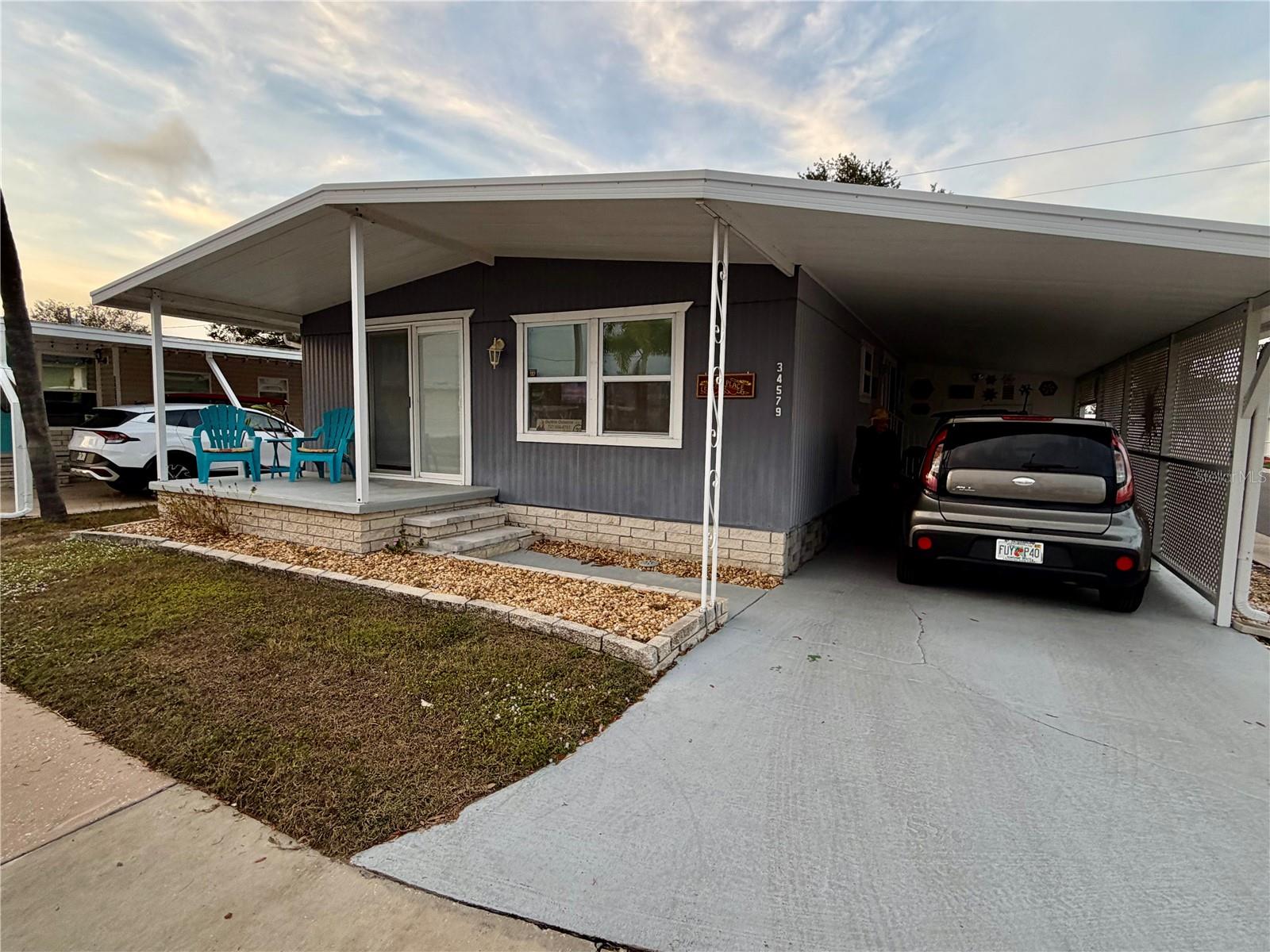 listing main picture