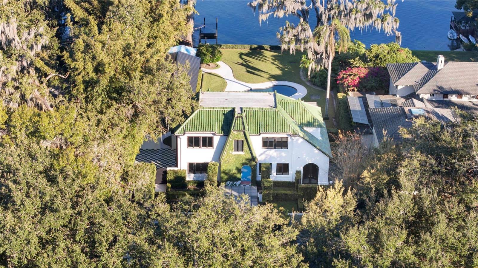 listing main picture