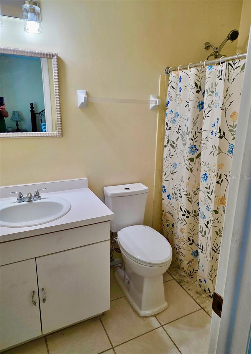 listing main picture