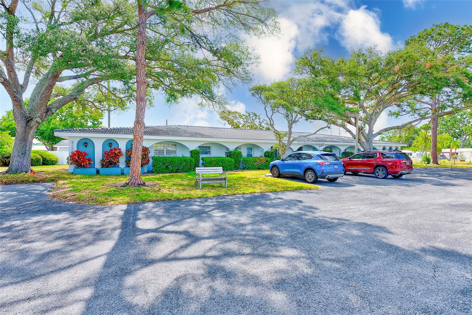 listing main picture