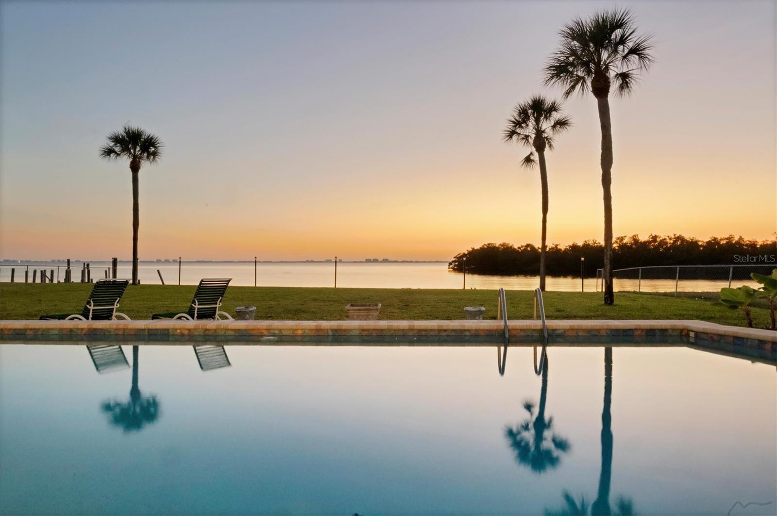 listing main picture