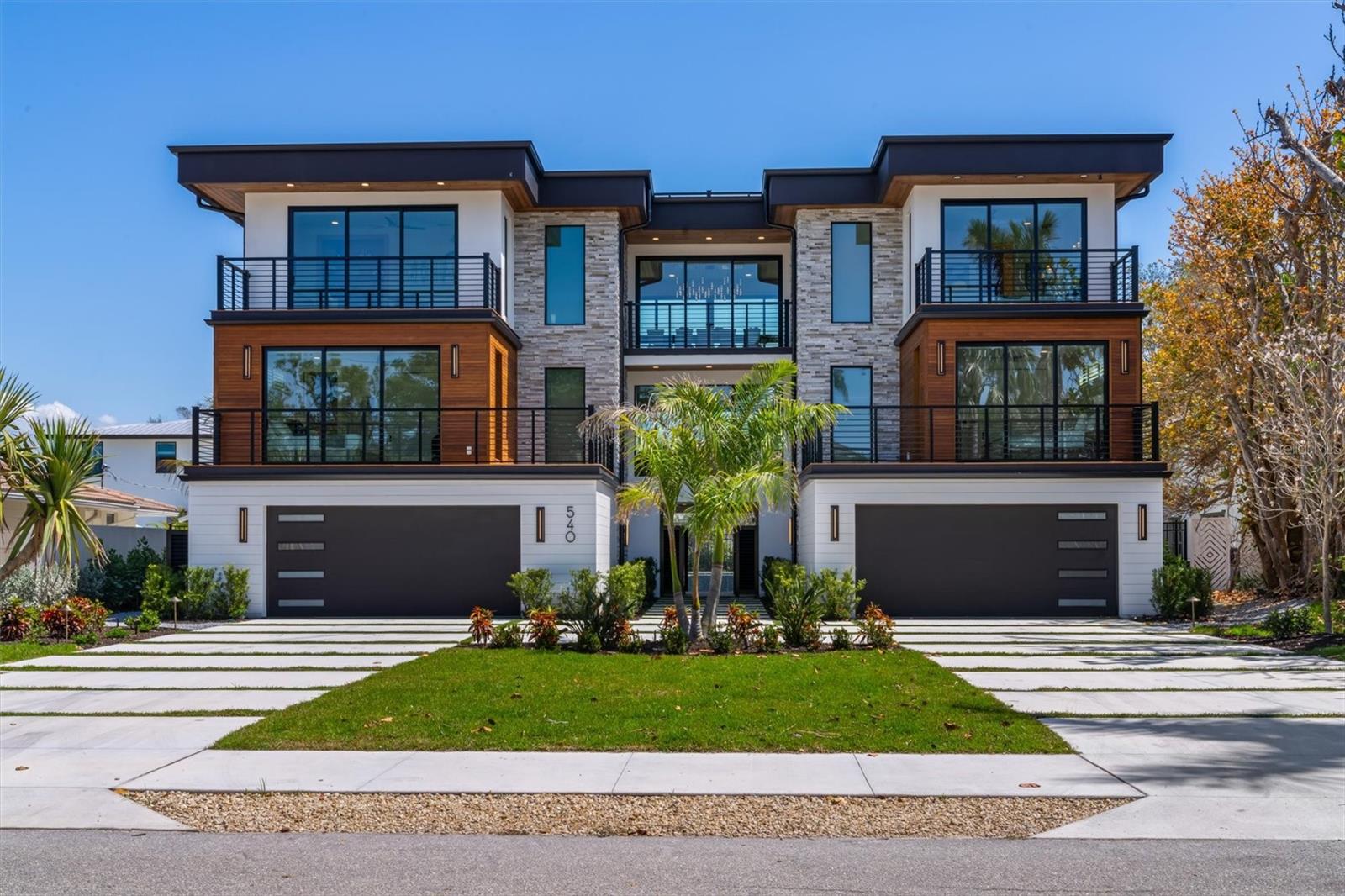 listing main picture