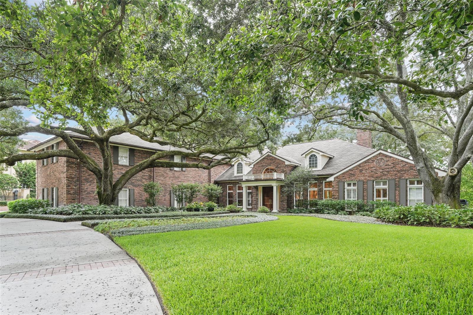 listing main picture