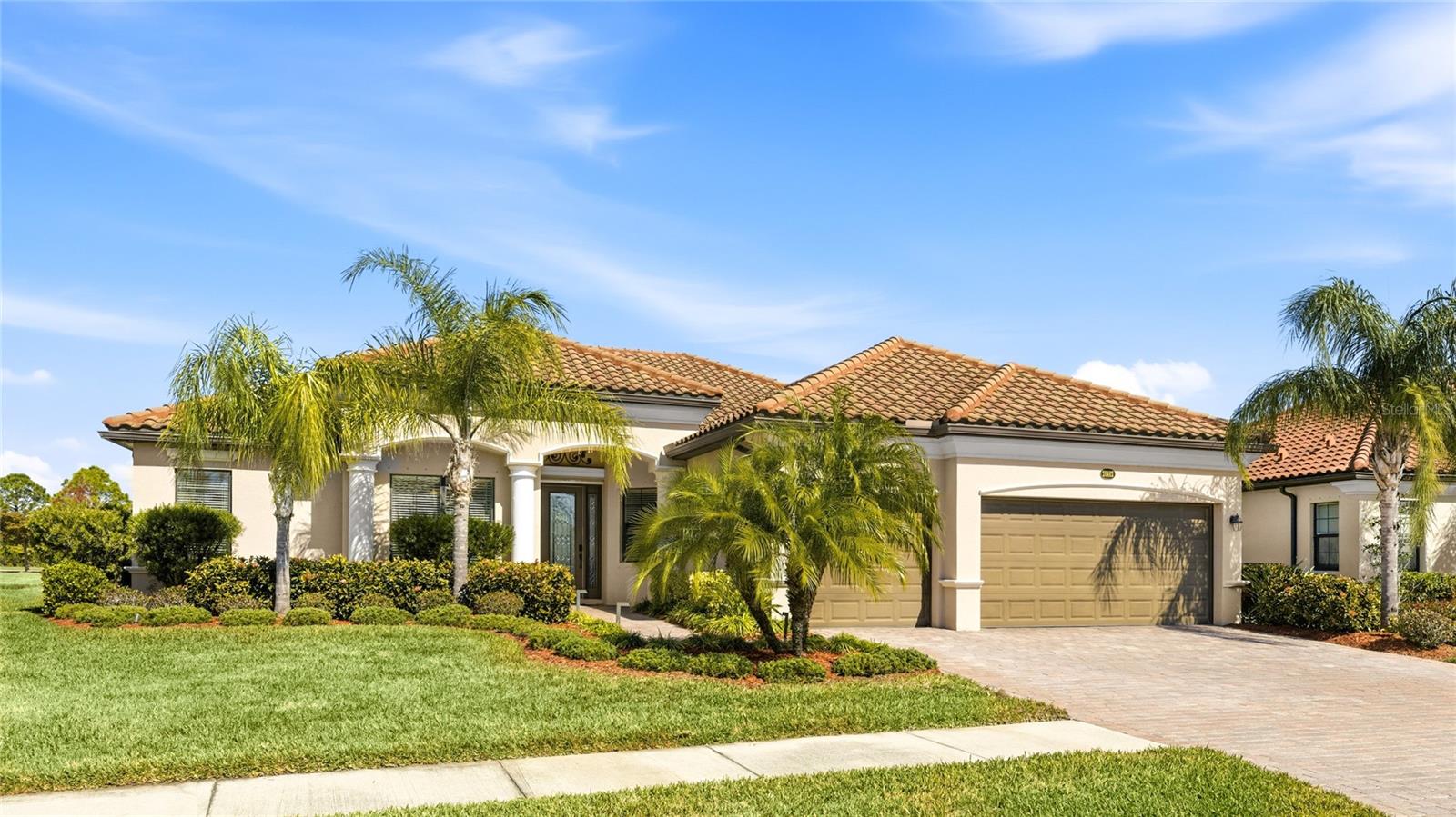 listing main picture