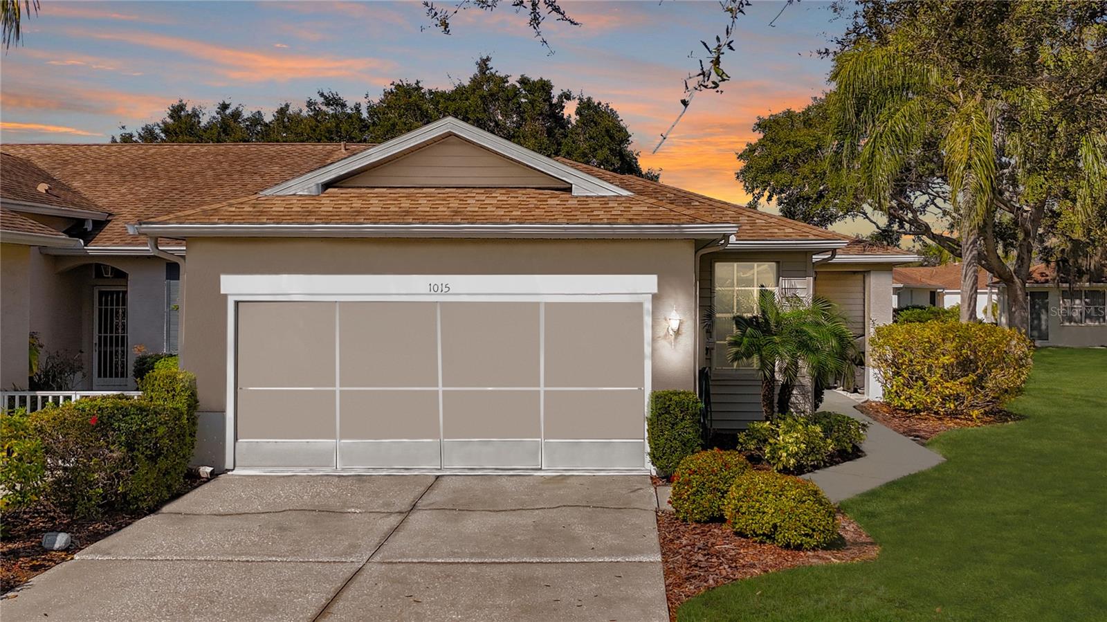 listing main picture