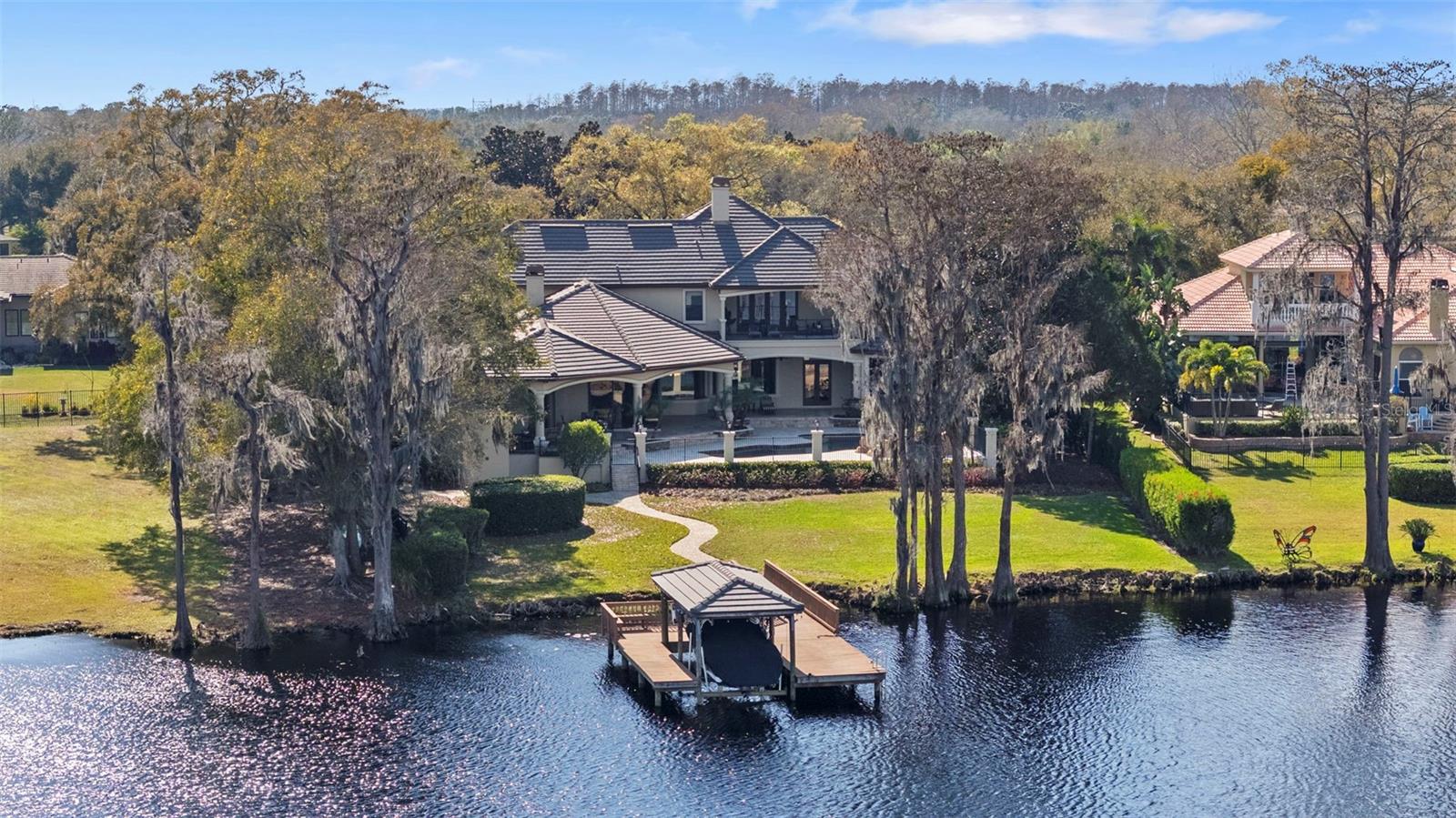 listing main picture