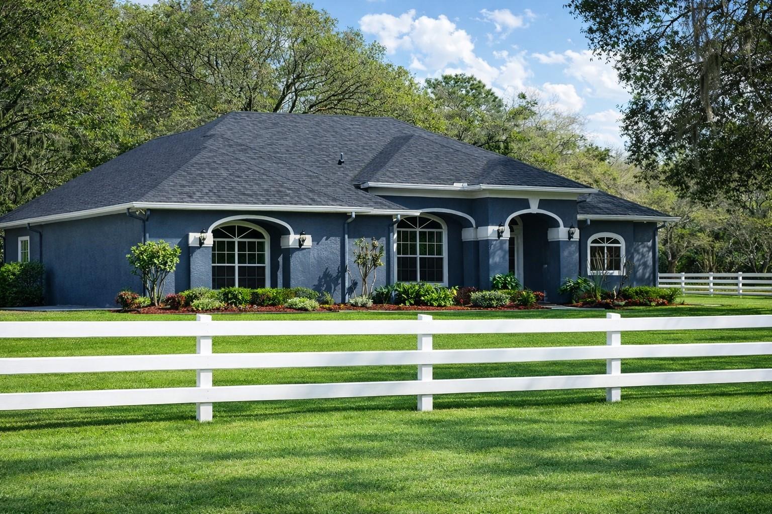 listing main picture