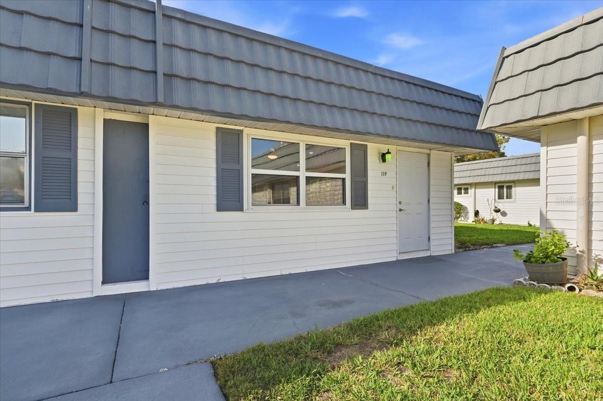 listing main picture