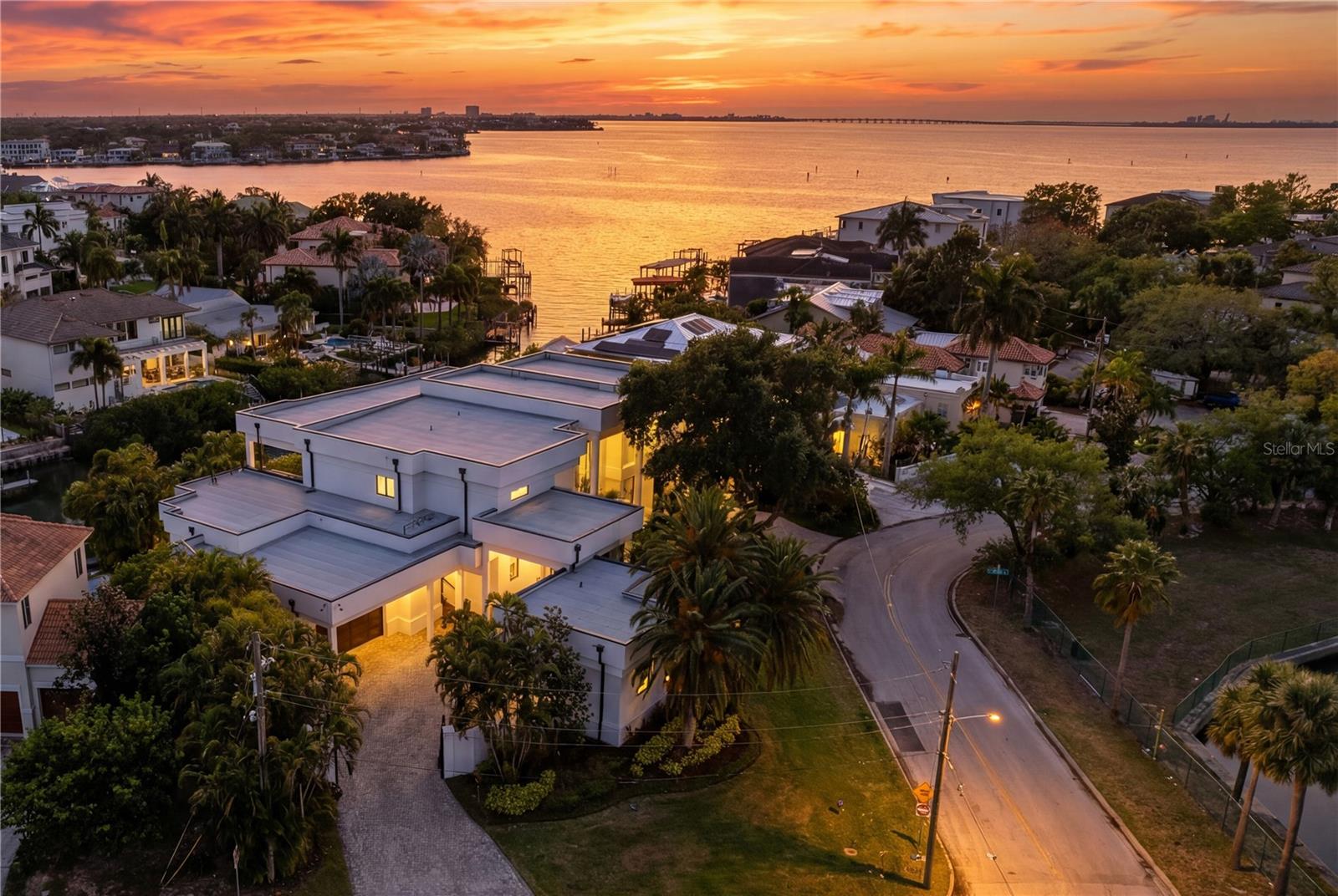 listing main picture