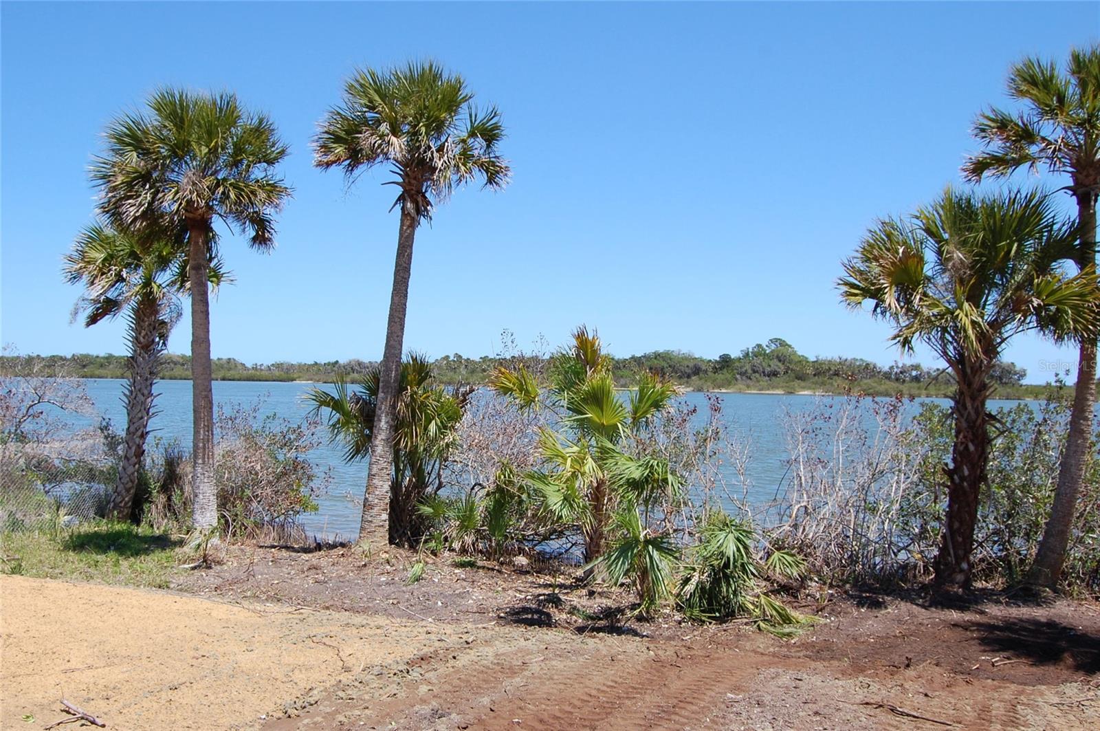 listing main picture