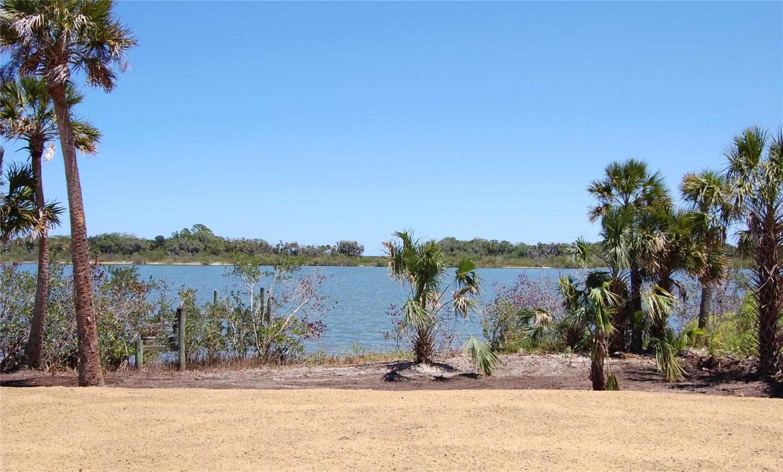 listing main picture