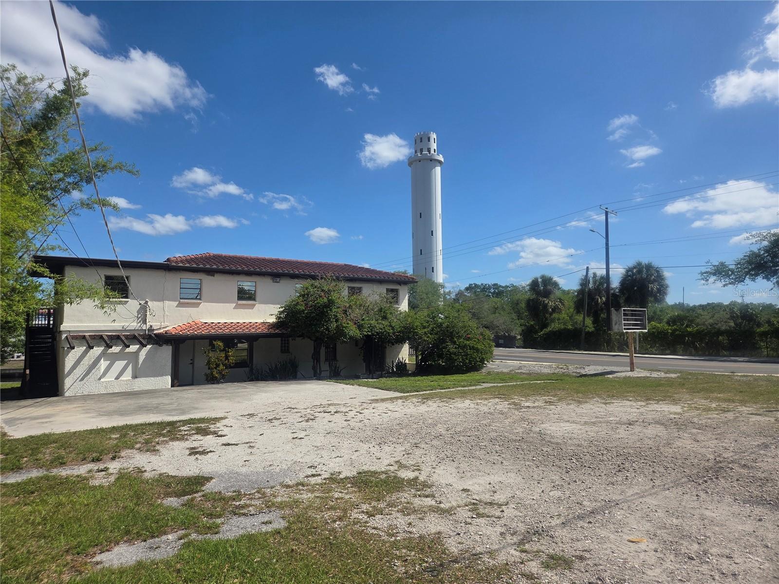 listing main picture