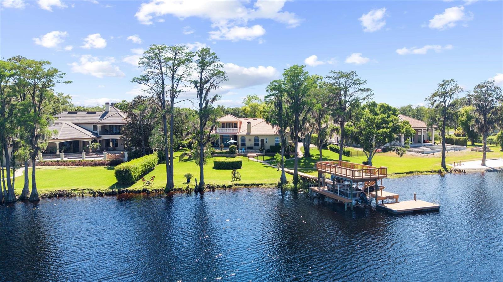 listing main picture